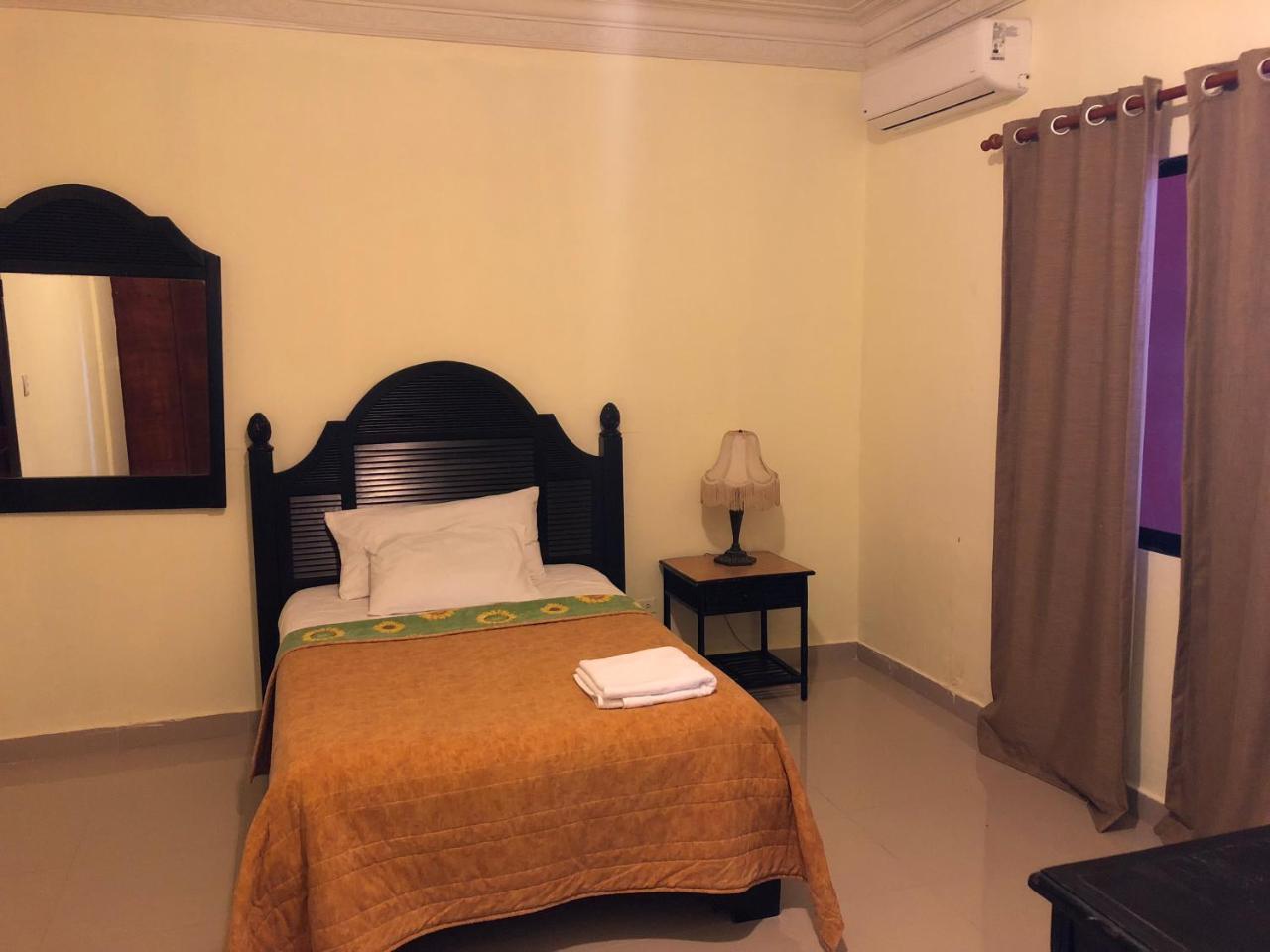 Hotel Guarocuya De Barahona エクステリア 写真